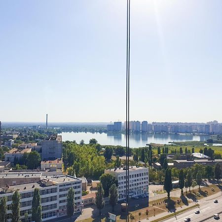Олімпік Парк, 5Хв Від М Бориспільська, Завжди Є Світло, Генератор В Будинку! Kiev Dış mekan fotoğraf